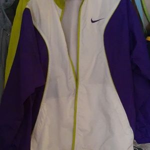 Women's Nike Wind Breaker Jacket